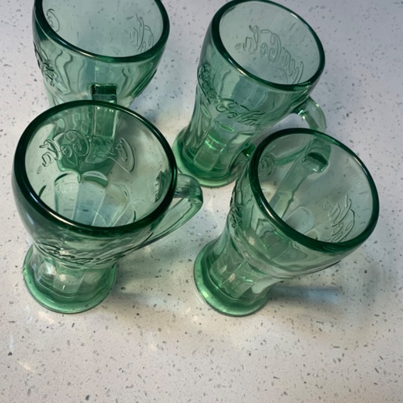 Genuine Glass Coca-Cola cups - Picture 3 of 4